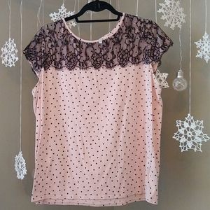 ELLE Pale Pink with Black 🖤 Polka Dots, Lace Detailed Shoulders. Size XL